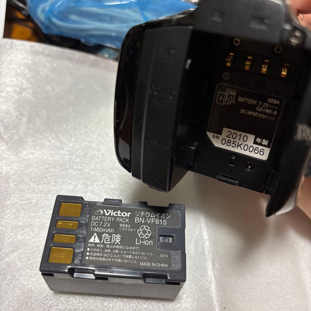 JVC Everio GZ-HM1 HDビデオカメラ　エブリオハイビジョン　ビク