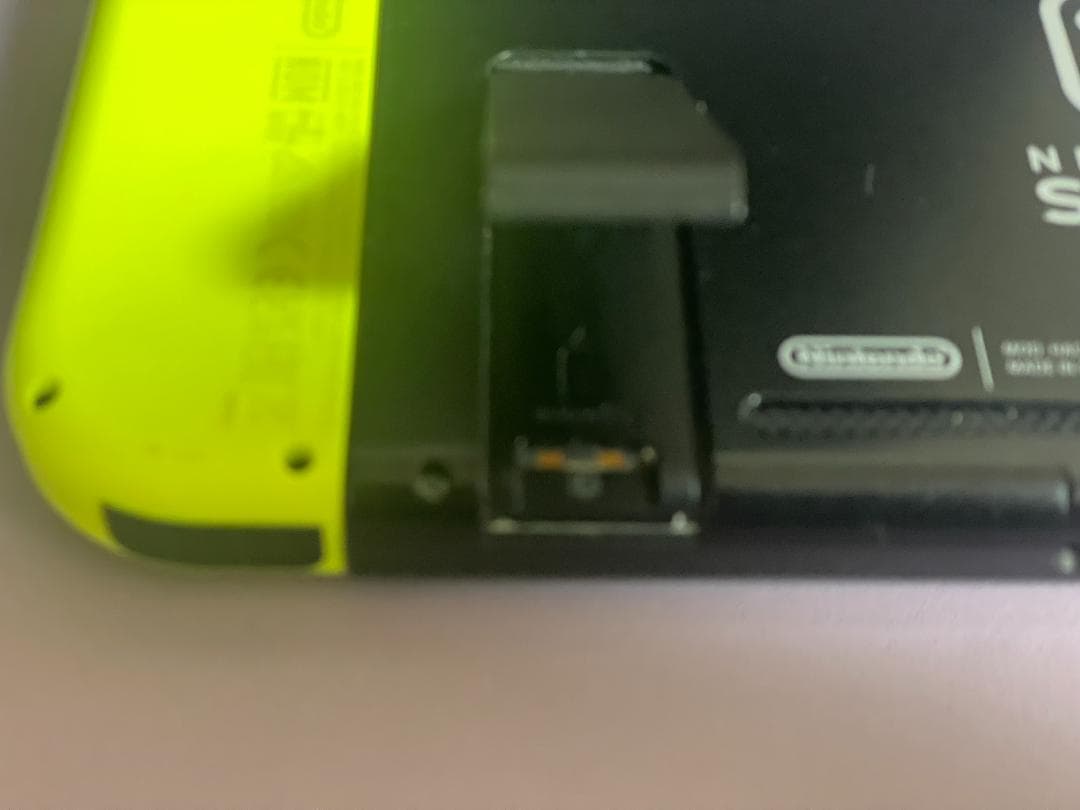 Nintendo Switch 本体 　joycon 青　黄