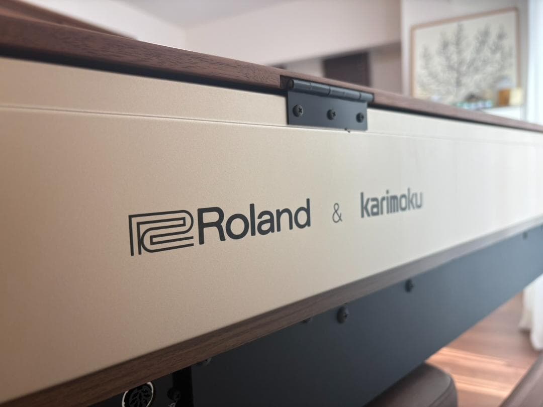 Roland KIYOLA KF-10、カリモクコラボ、メトロノーム付き
