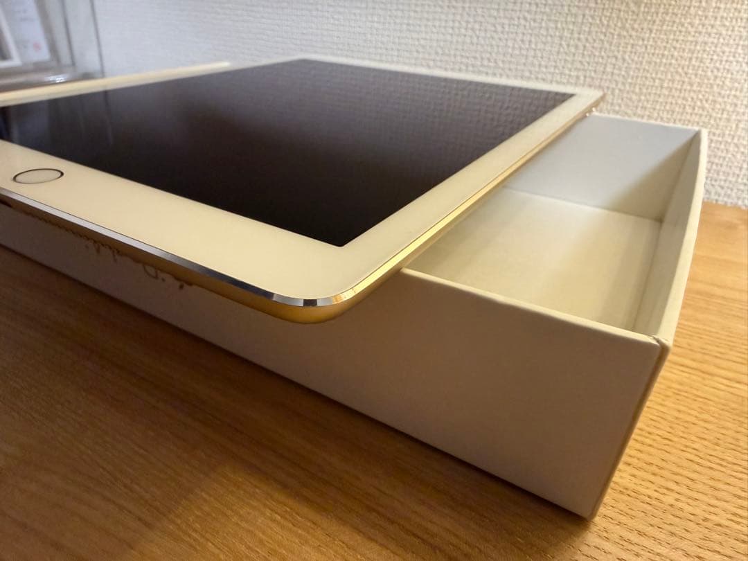 Apple iPad Air 2 ゴールド 64GB Wi-Fiモデル
