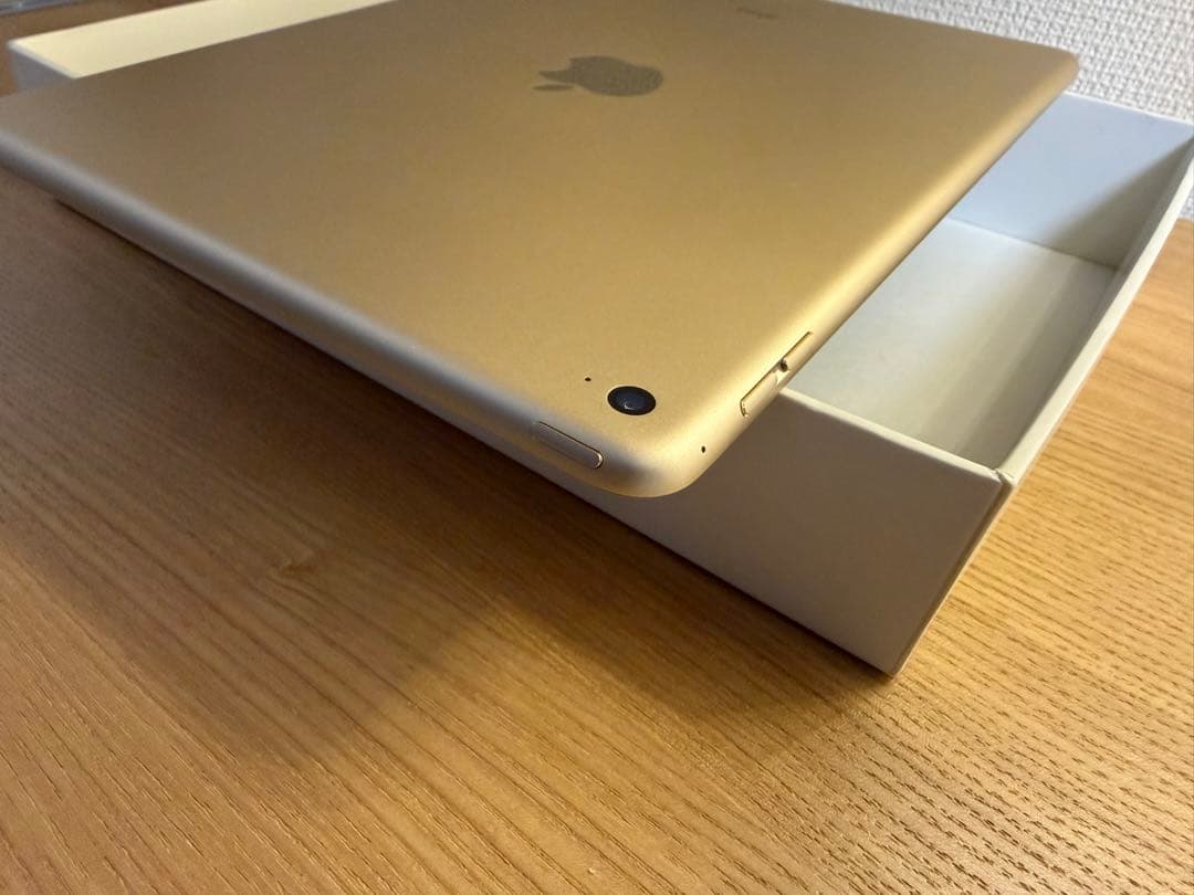 Apple iPad Air 2 ゴールド 64GB Wi-Fiモデル