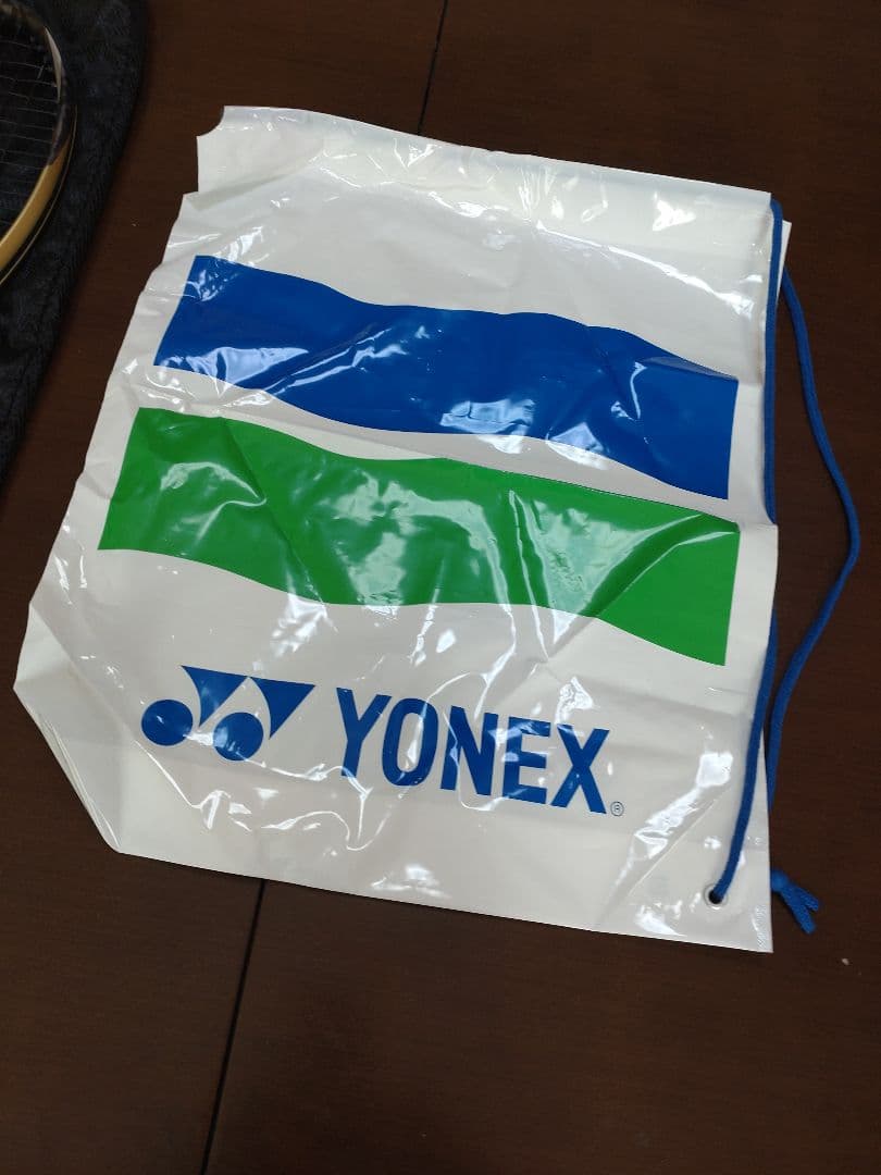 テニスラケット　YONEX　ezone 大坂なおみモデル