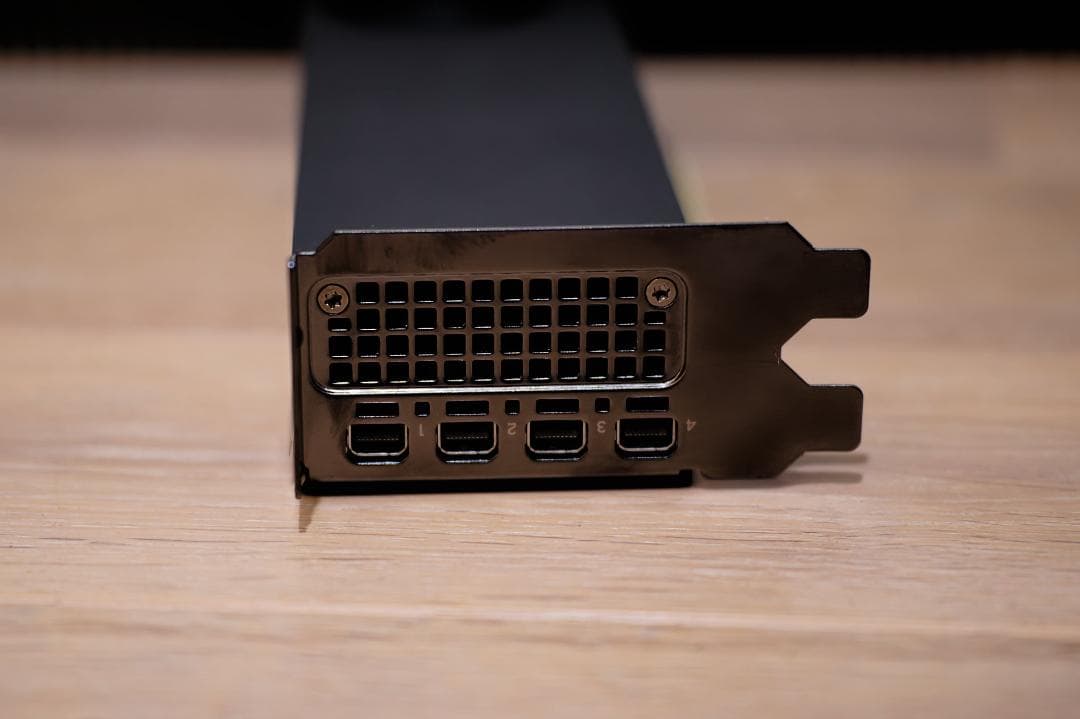 【ほぼ新品】NVIDIA RTX 2000 Ada グラフィックボード