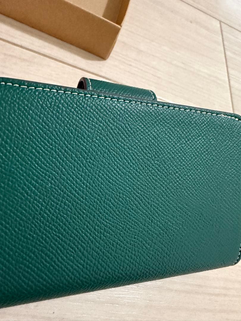 COACH グリーン 二つ折り財布
