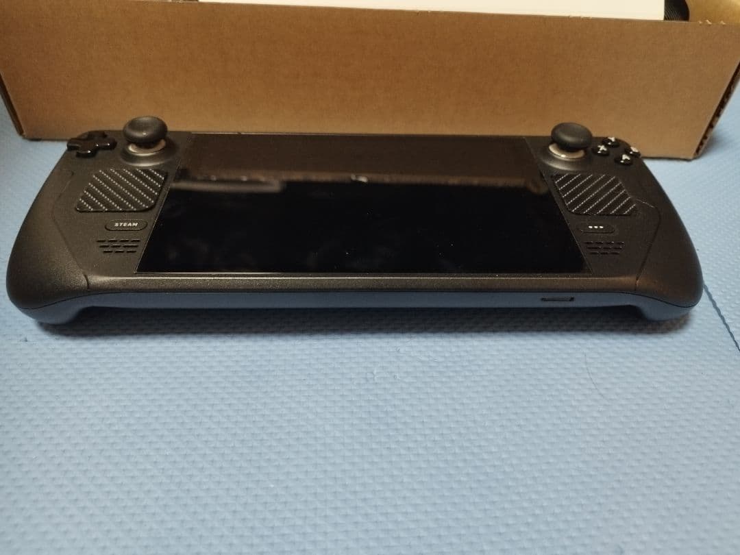Steam Deck 携帯型ゲーム機 Valve製 ＬCＤモデル