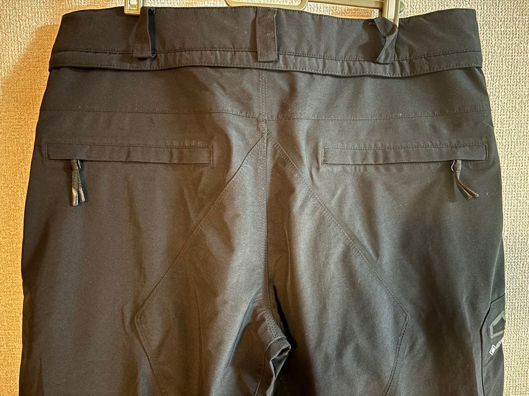 O*U様 【極美品】ボルコム　スノーボードパンツ　GORE-TEX