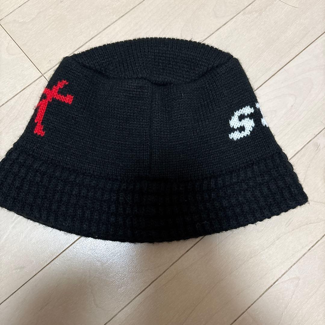 Stussy ブラック ニット帽　バケハ