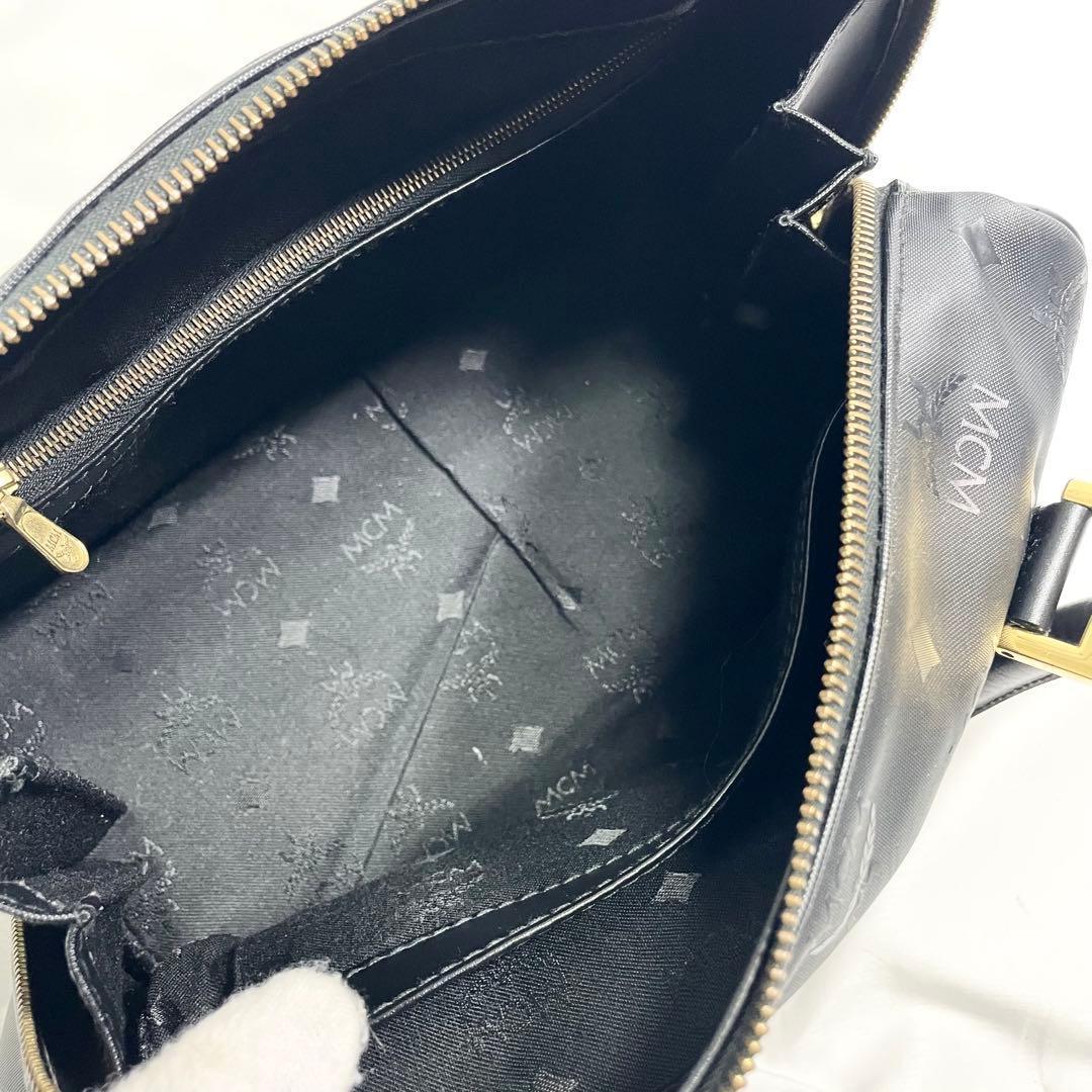 MCM ボストンバッグ ヴィセトス 大容量 ブラック プレート 金具 多機能 黒