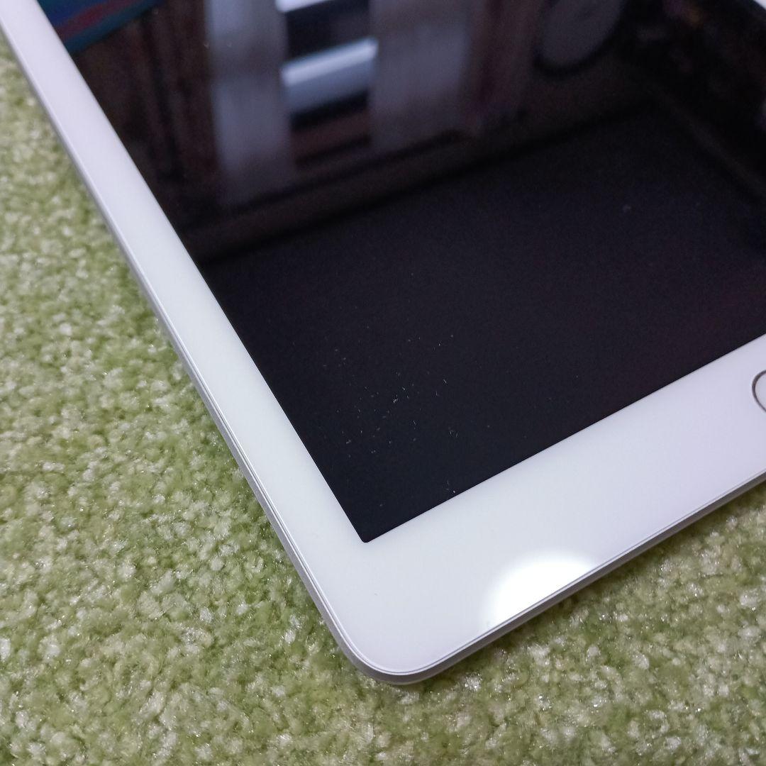 iPad 第6世代　32GB