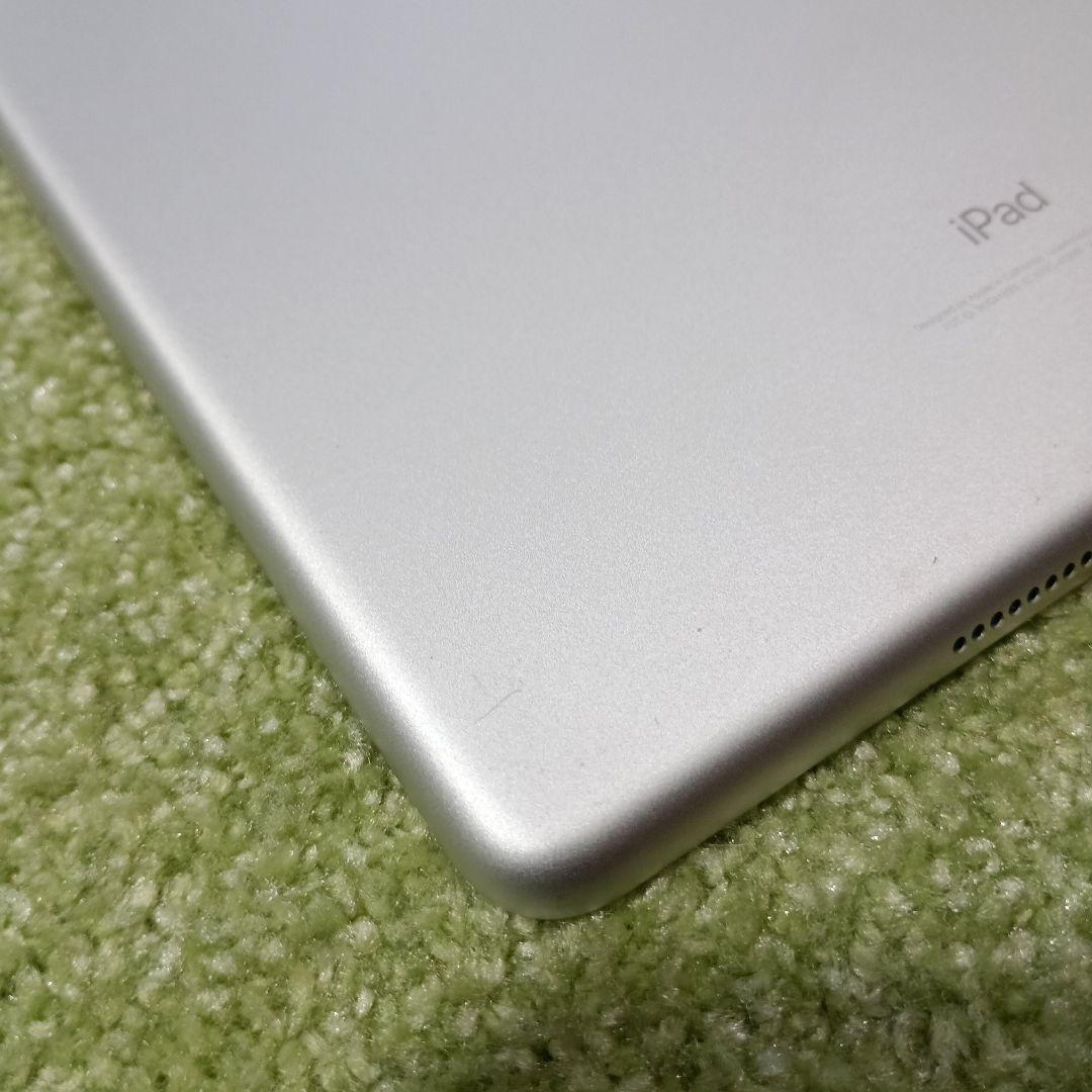 iPad 第6世代　32GB