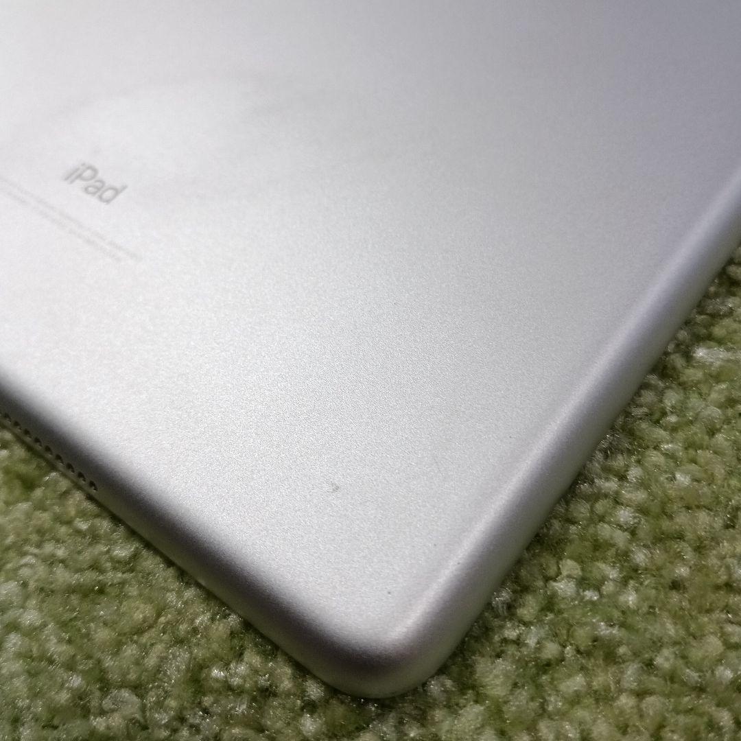 iPad 第6世代　32GB