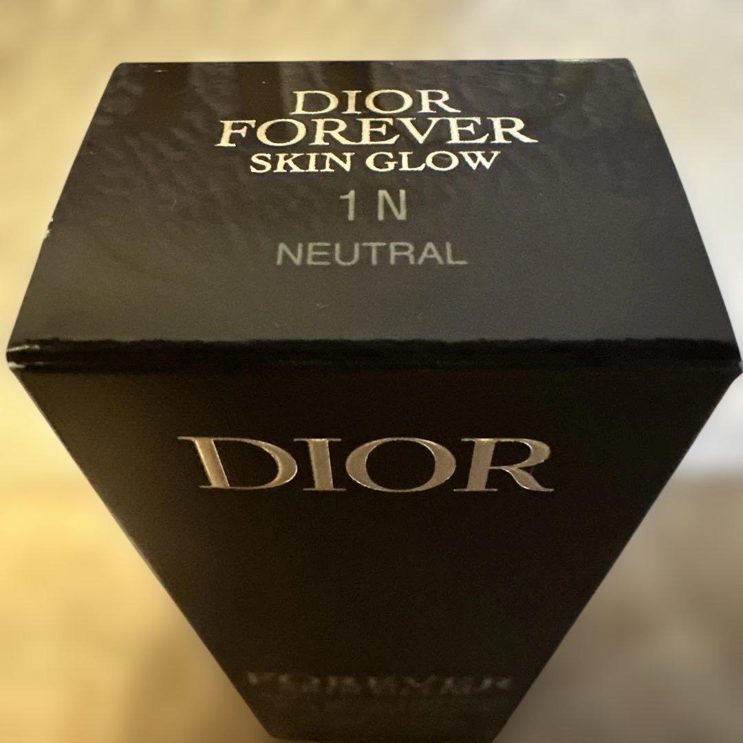 新品 DiorフォーエヴァーフルイドスキングロウIN ニュートラル＆サンプル2点