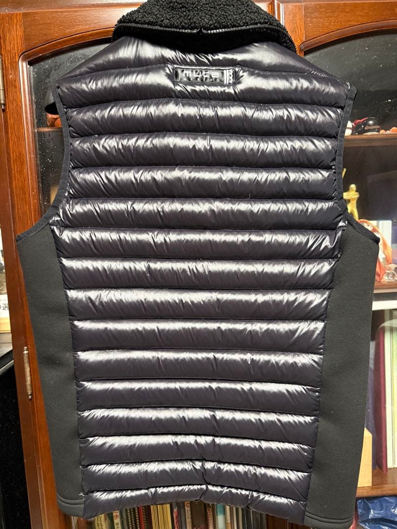 美品　muta marine メンズベスト サイズ6 ブラック　ムータマリン