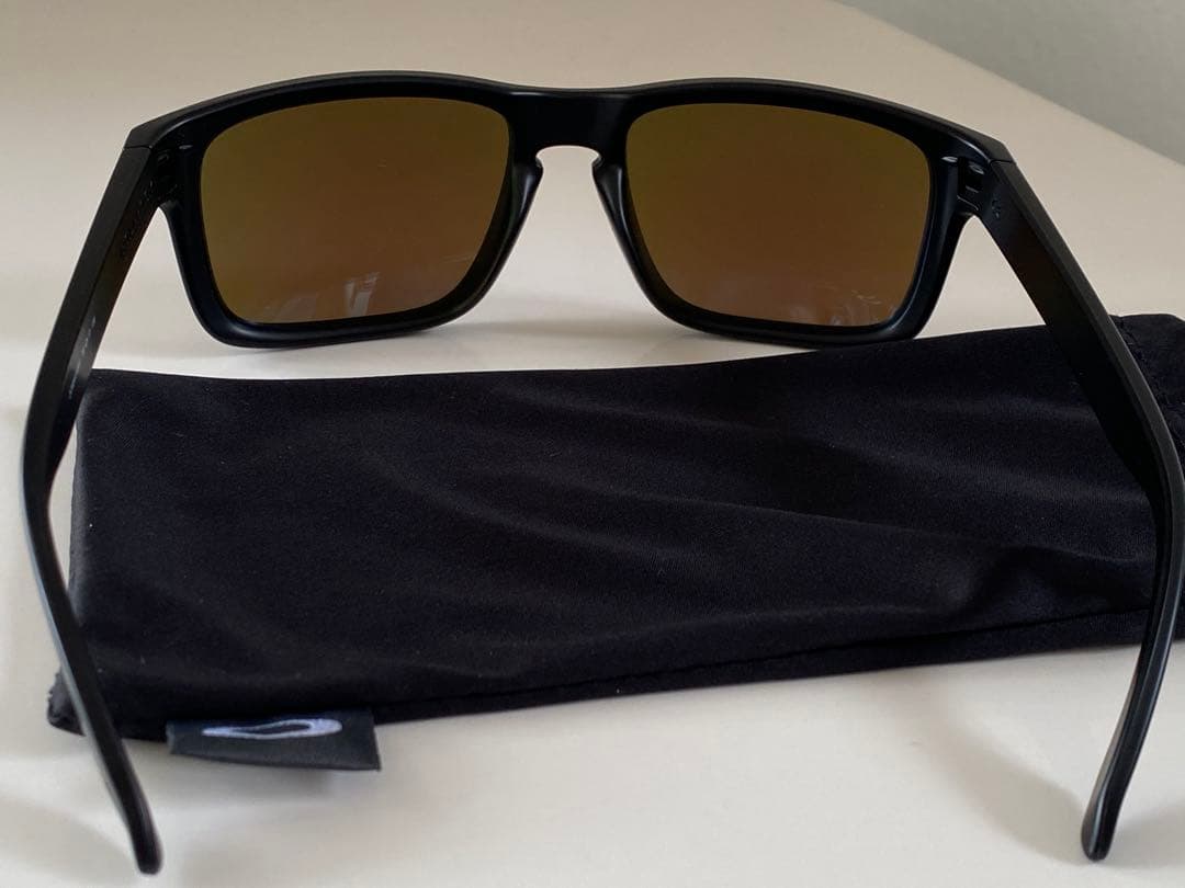 オークリー（Oakley）Holbrook（ホルブルック）