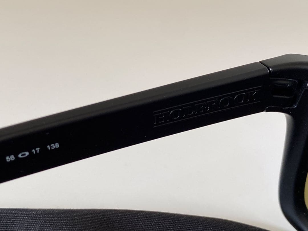オークリー（Oakley）Holbrook（ホルブルック）