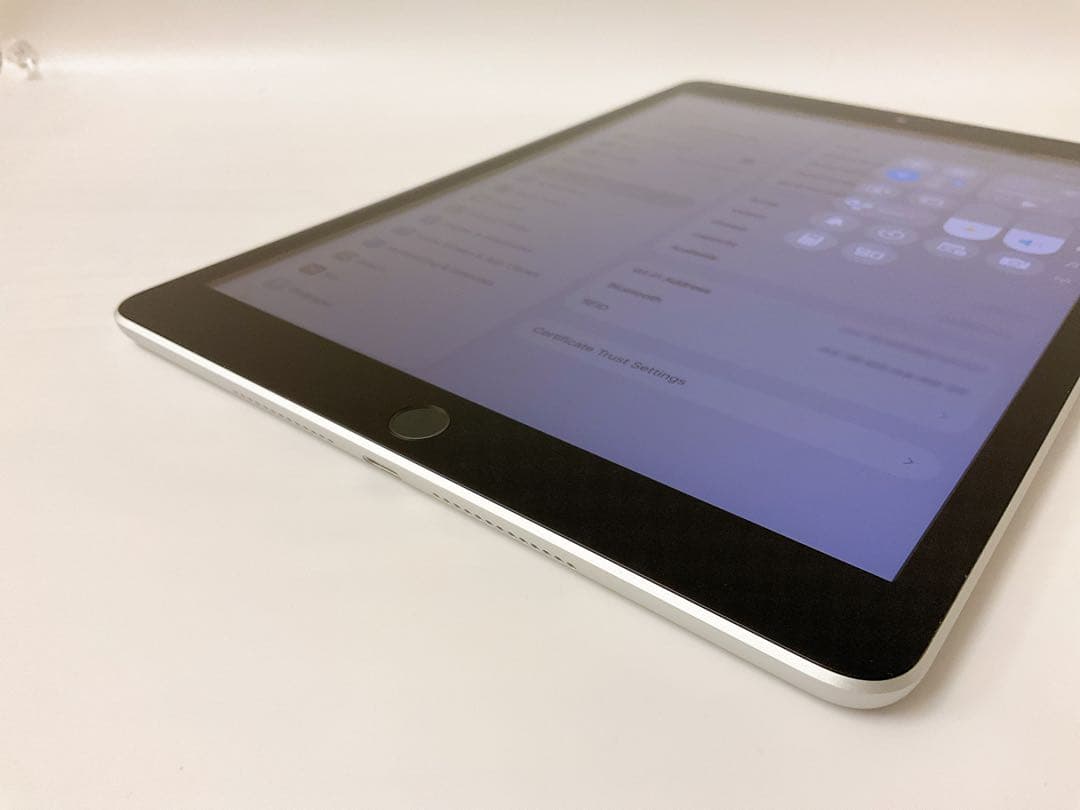 【美品・BT95％】iPad 第9世代 64GB Wifiモデル シルバー