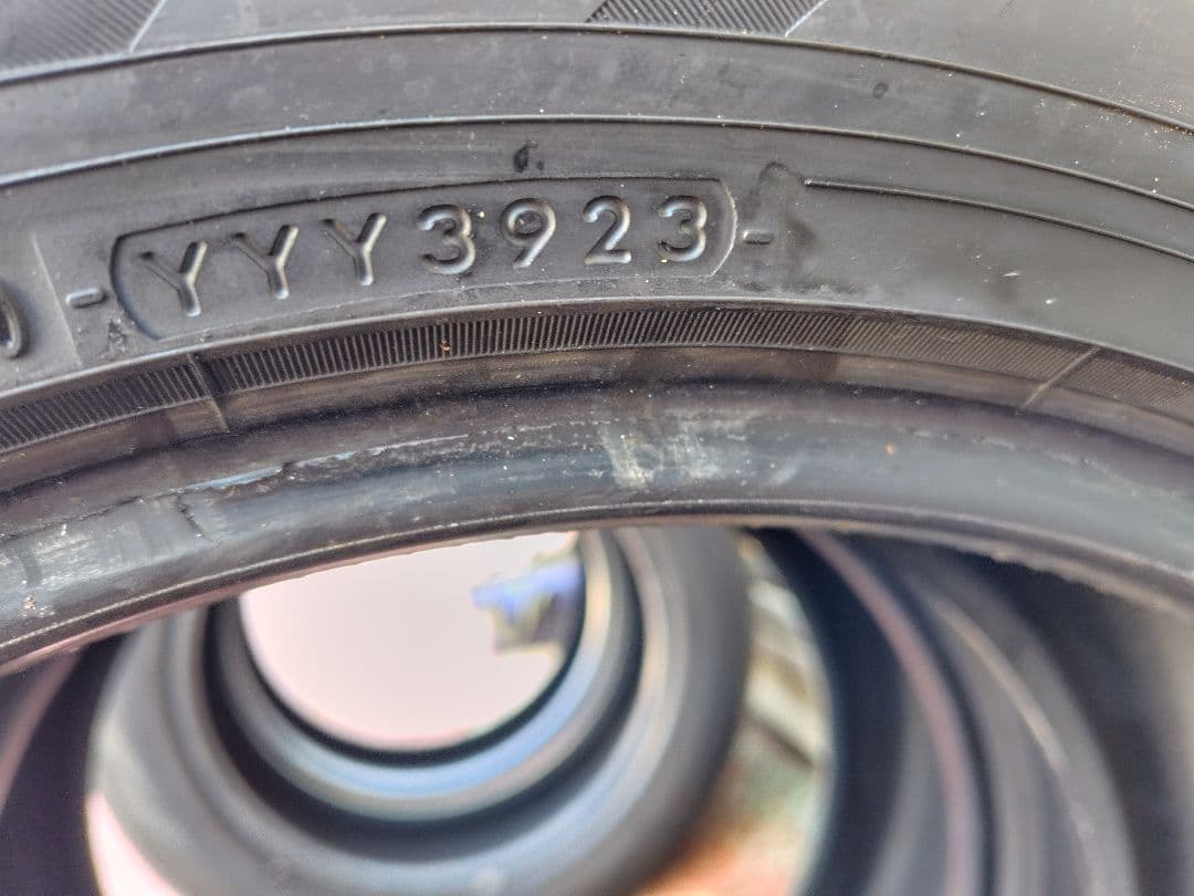 5080、ヨコハマ RV03 225/55 R18 2023年製２本セット
