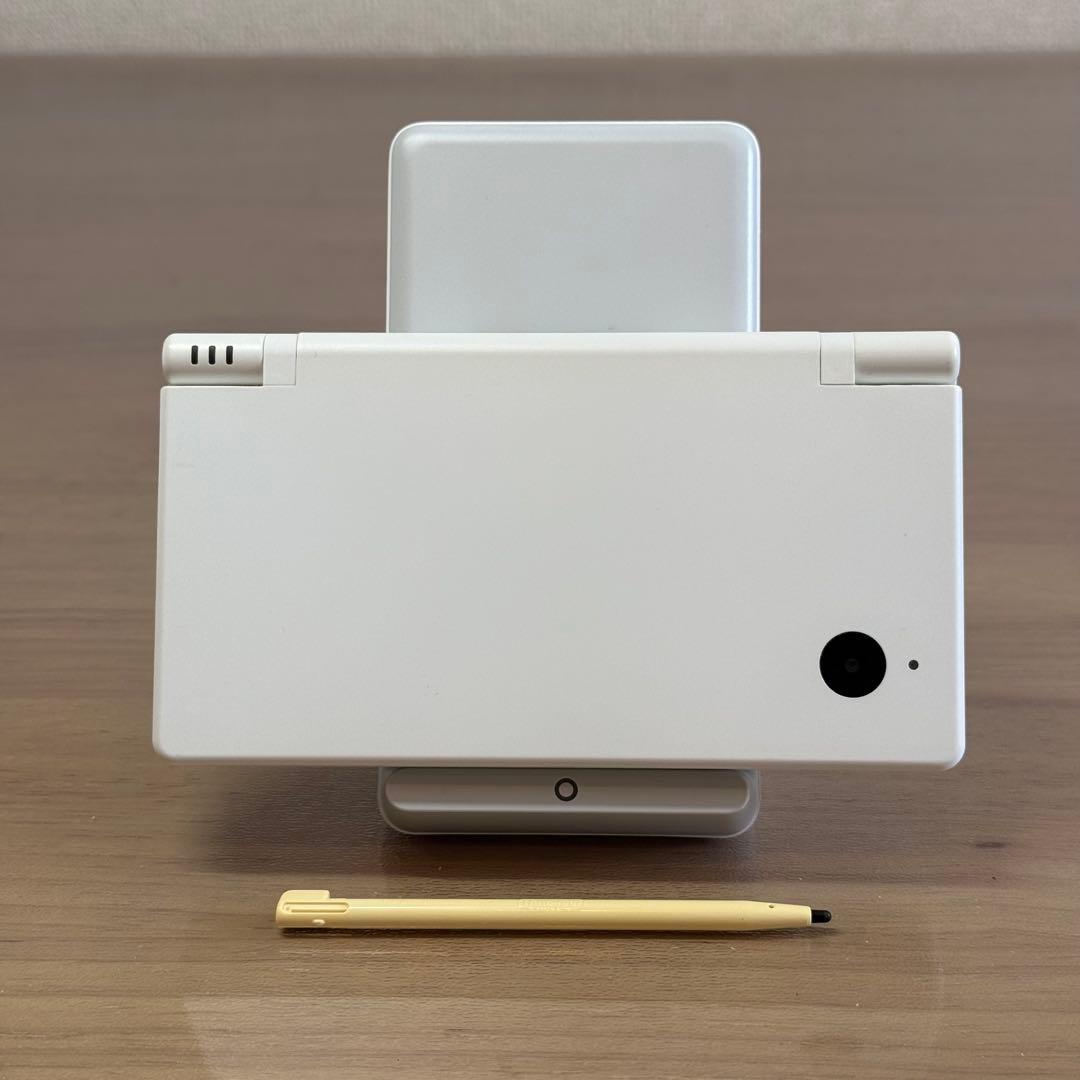 4-055【ほぼ未使用】ニンテンドーDSi ホワイト 箱付き