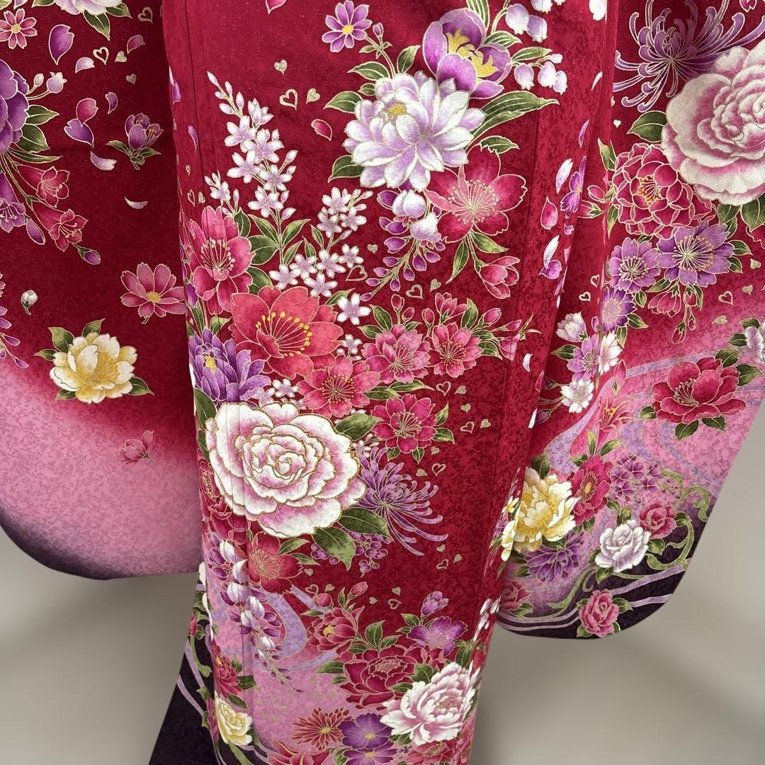 未使用に近い 正絹豪華振袖フルセット　赤　薔薇　金彩　ラメ　成人式