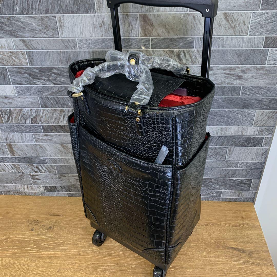 y　SWANY スワニー キャリー クロコ型押し 黒 ４輪 Lサイズ