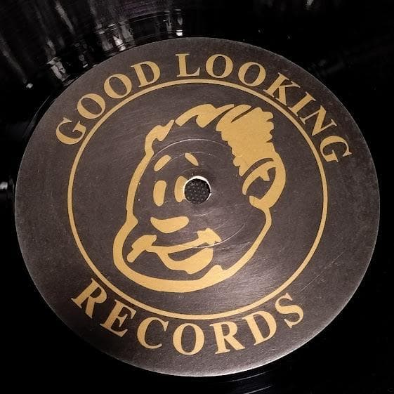 Aquarius & Tayla Bringing Me Down レコード