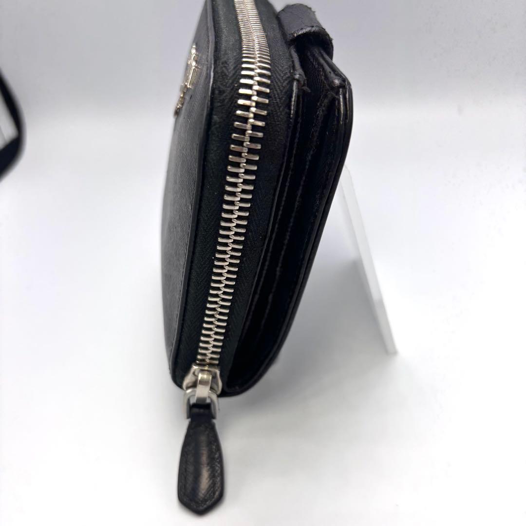 PRADA ミラノ メンズ エナメル レザー ラウンドジップ財布 ブラック