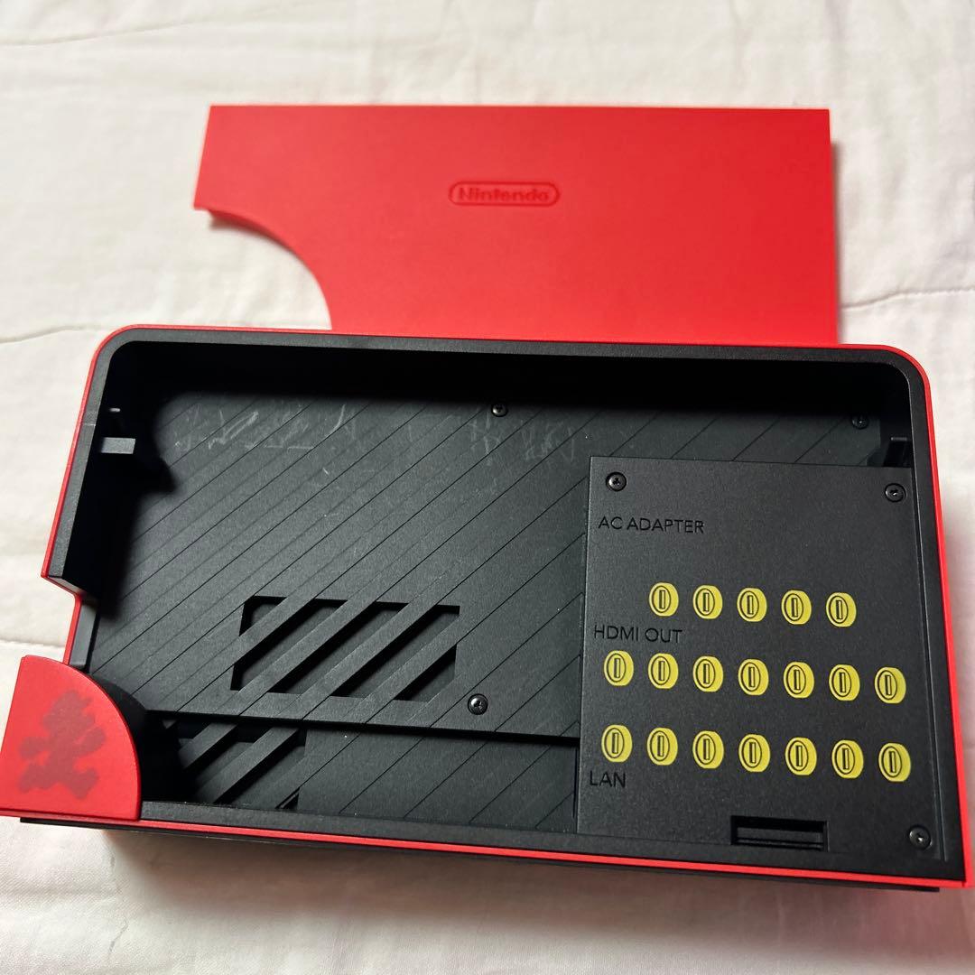 Nintendo Switch 有機ELモデル本体 レッド充電器付き