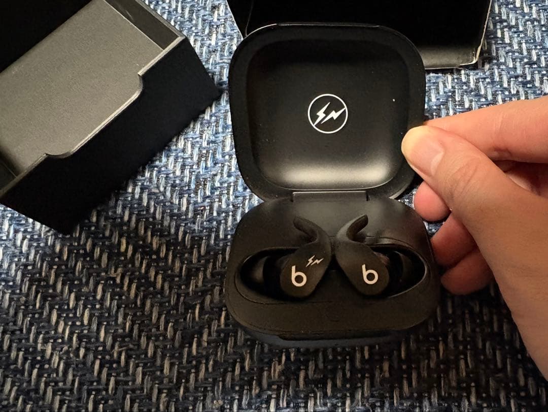 Beats Fit Pro Fragment Designブラック