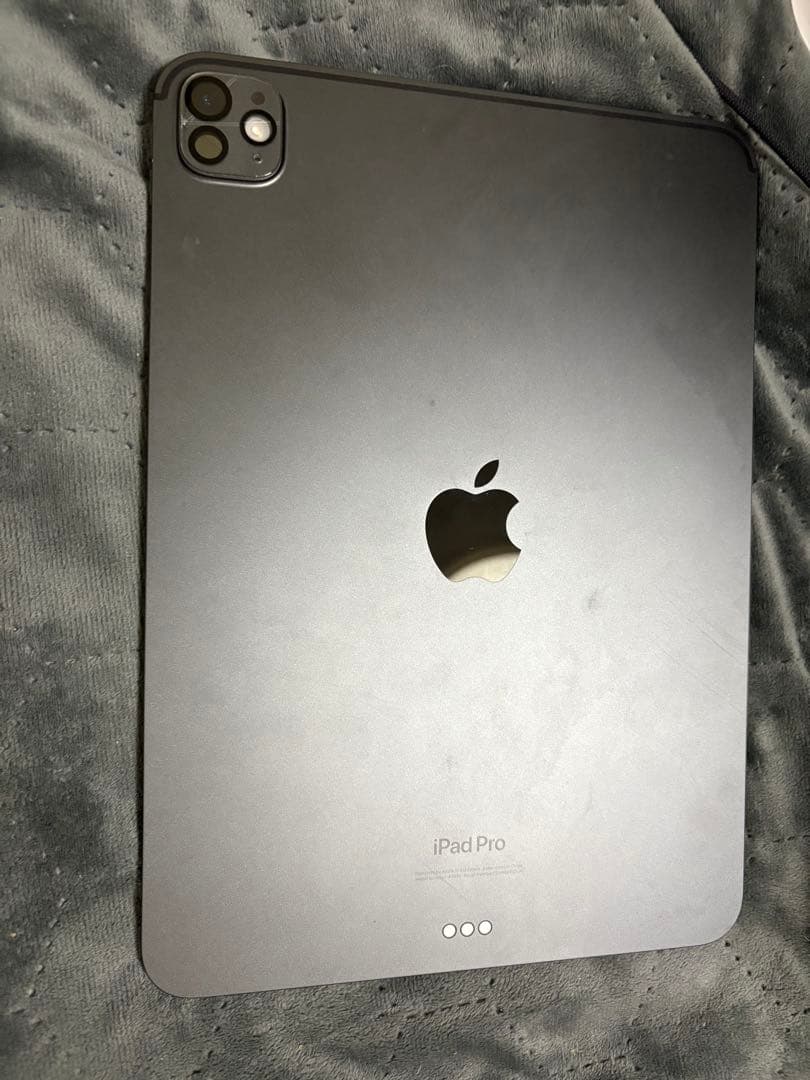 コ*T様 iPad Pro 11インチ m4 スペースグレー