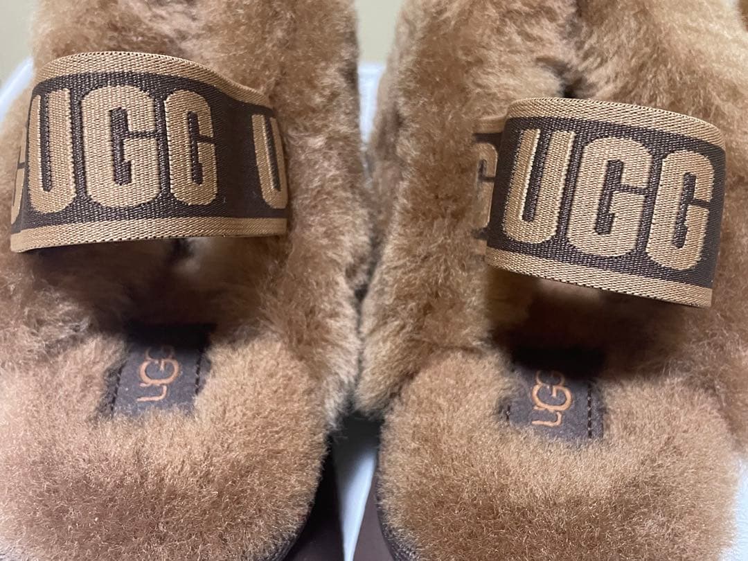 新品UGG アグ　ファンケット　22㎝