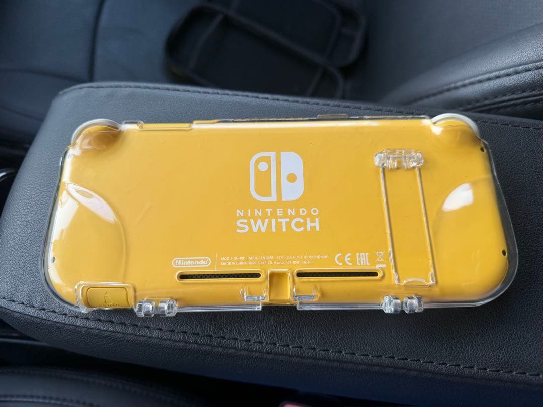 Nintendo Switch Lite イエロー 本体とケース