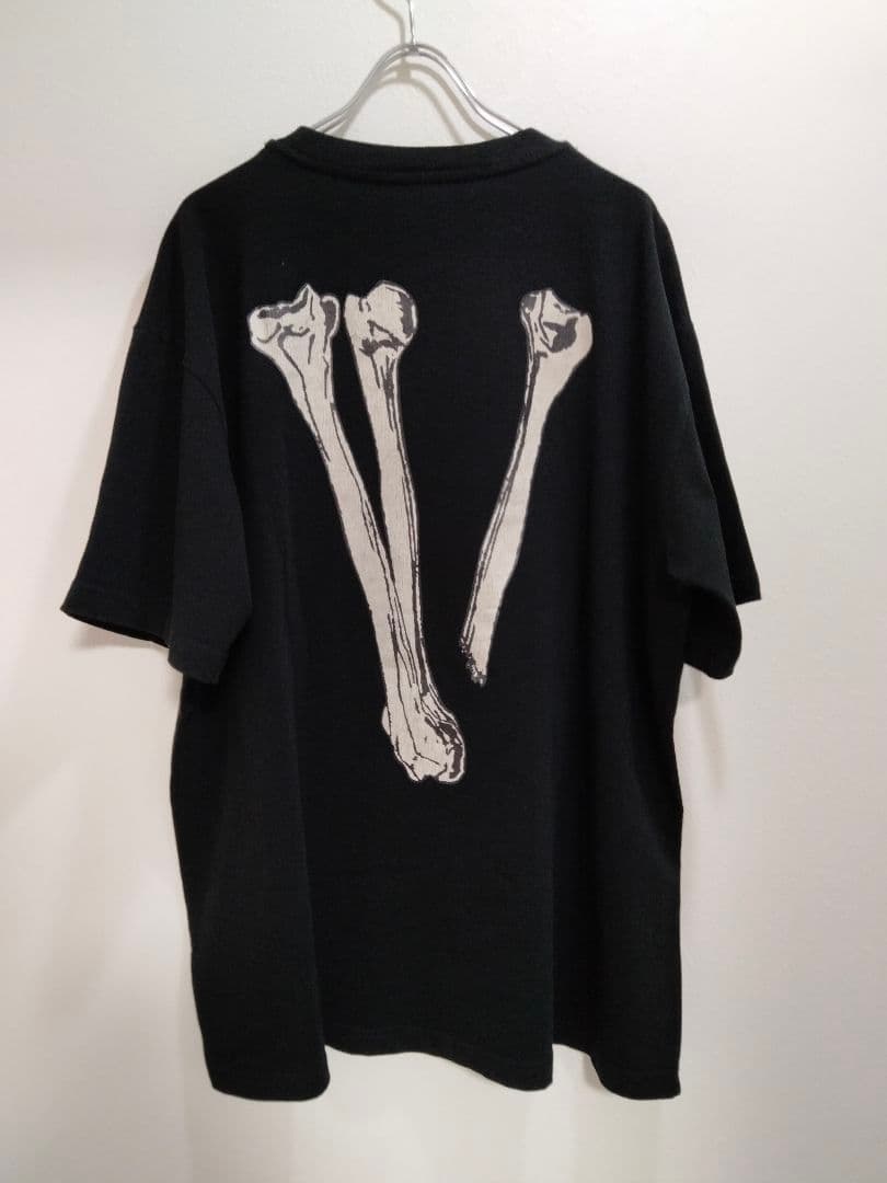 VLONE 半そで　Tシャツ　18ss スカル