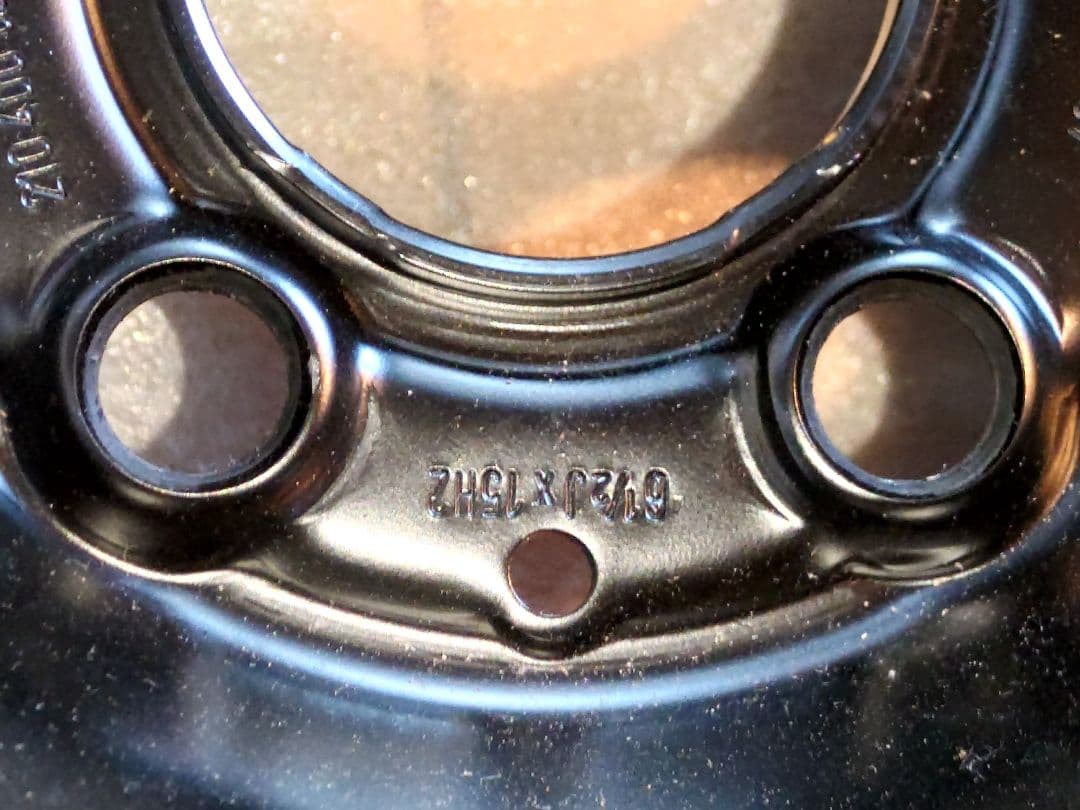 Mercedes-Benz 鉄チンホイール