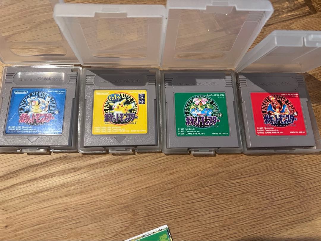 さ*み様 任天堂　ゲームボーイ ポケモン 赤・緑・青・ピカチュウ 4セット