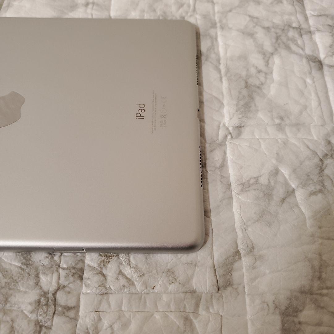 101 iPad Pro 9.7インチ 32GB SIMフリー シルバー