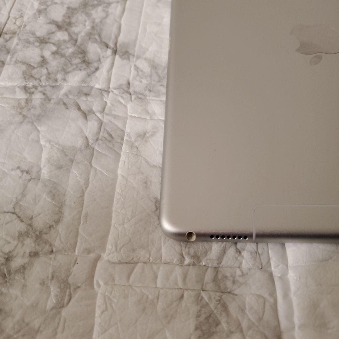 101 iPad Pro 9.7インチ 32GB SIMフリー シルバー
