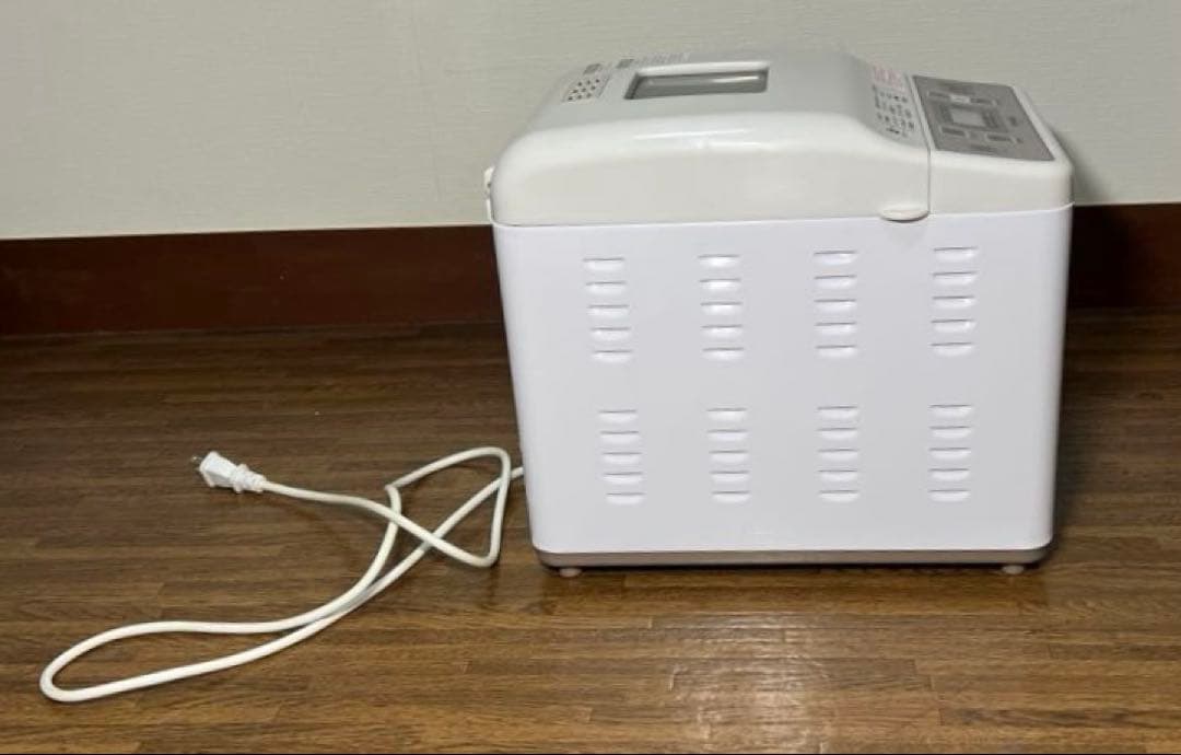 【美品】ツインバード ホームベーカリー ~2斤 ホワイト PY-E631W