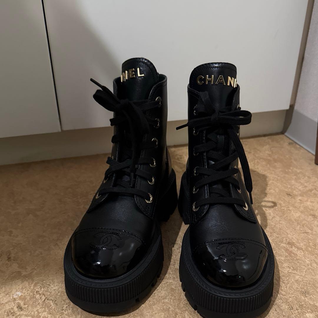 あ*ー様 シャネル　CHANEL 厚底レースアップブーツ　完売品