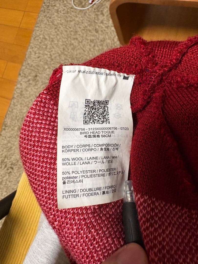 ARC'TERYX ビーニー　ピンク　赤