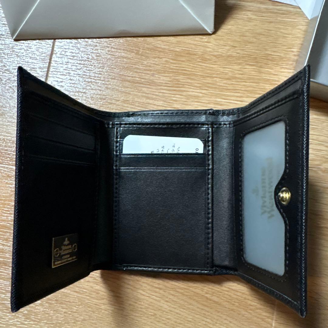 Vivienne Westwood3つ折り財布！