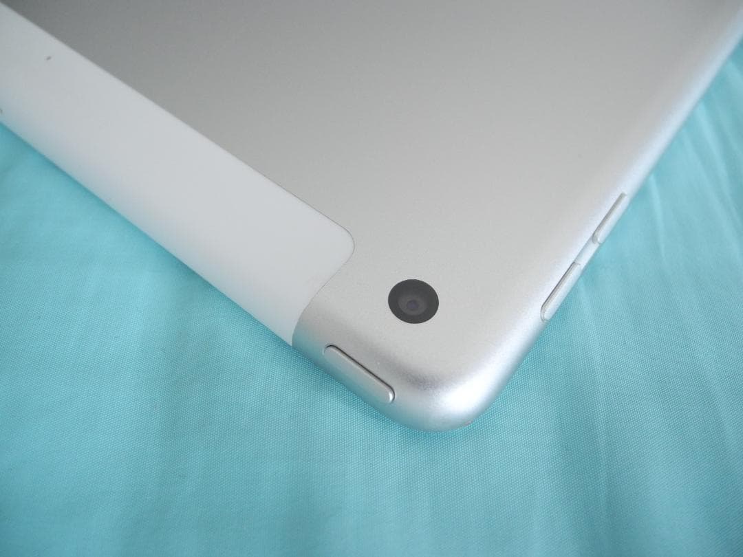 第6世代iPad 32GB SIMフリー