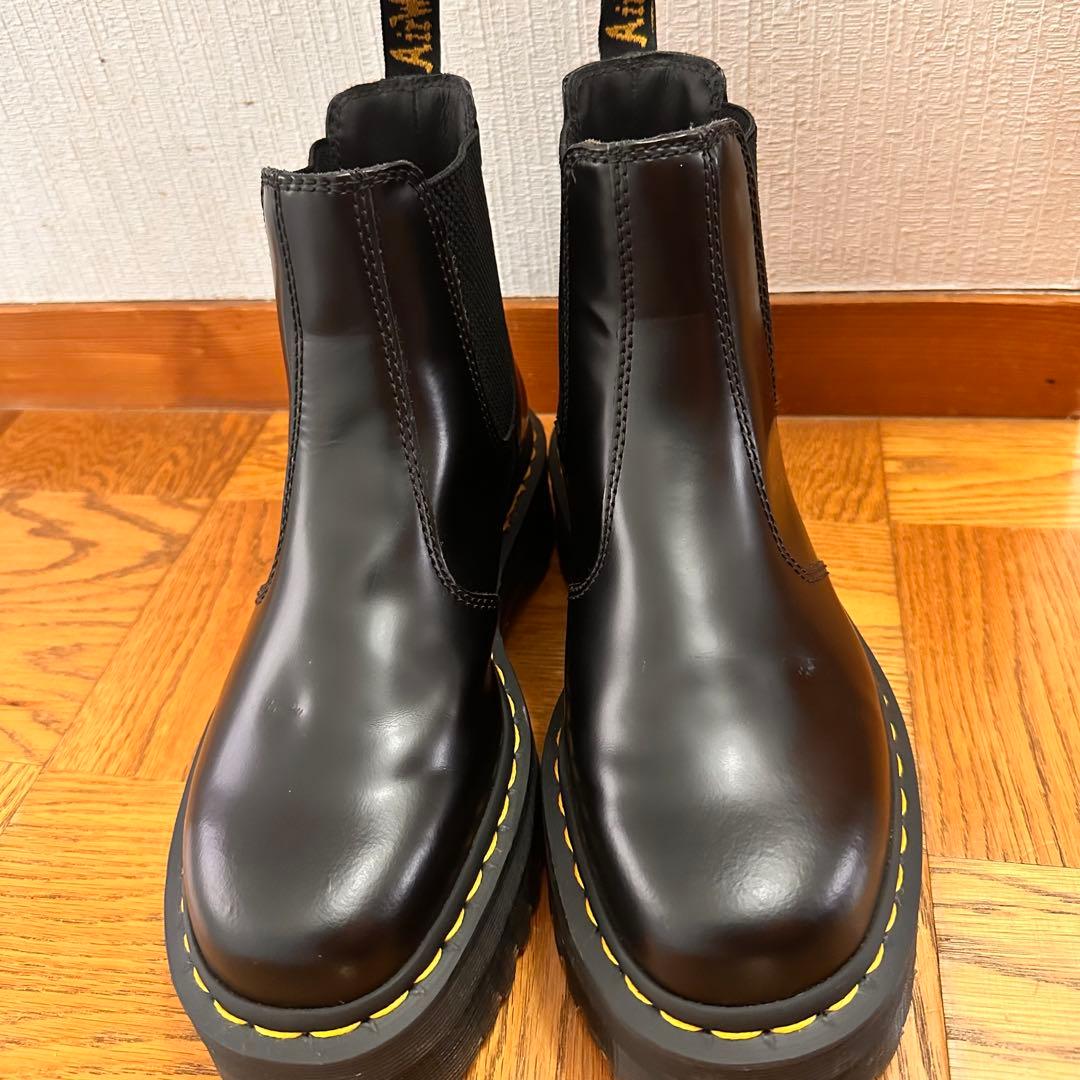 Dr. Martens 2976 QUAD チェルシーブーツブラック サイドゴア