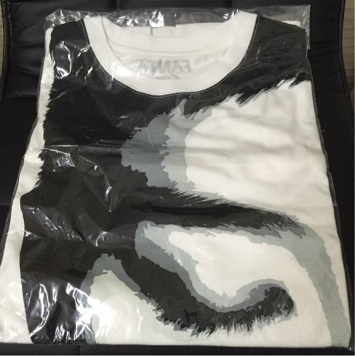 【値下げ】BIGBANG ジヨン ｔシャツ 公式
