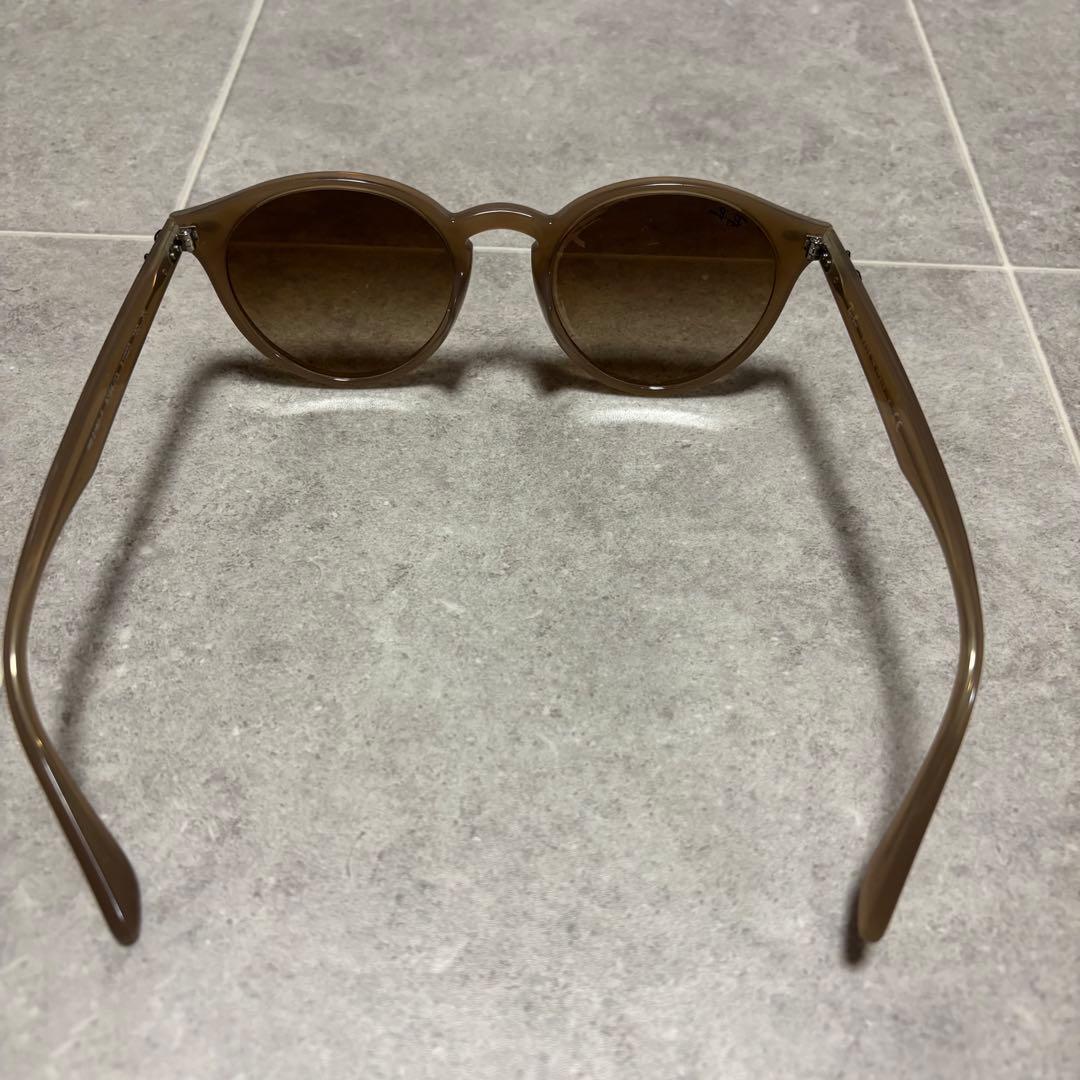 Ray-Ban RB2180-F ラウンドサングラス ブラウン イタリア製