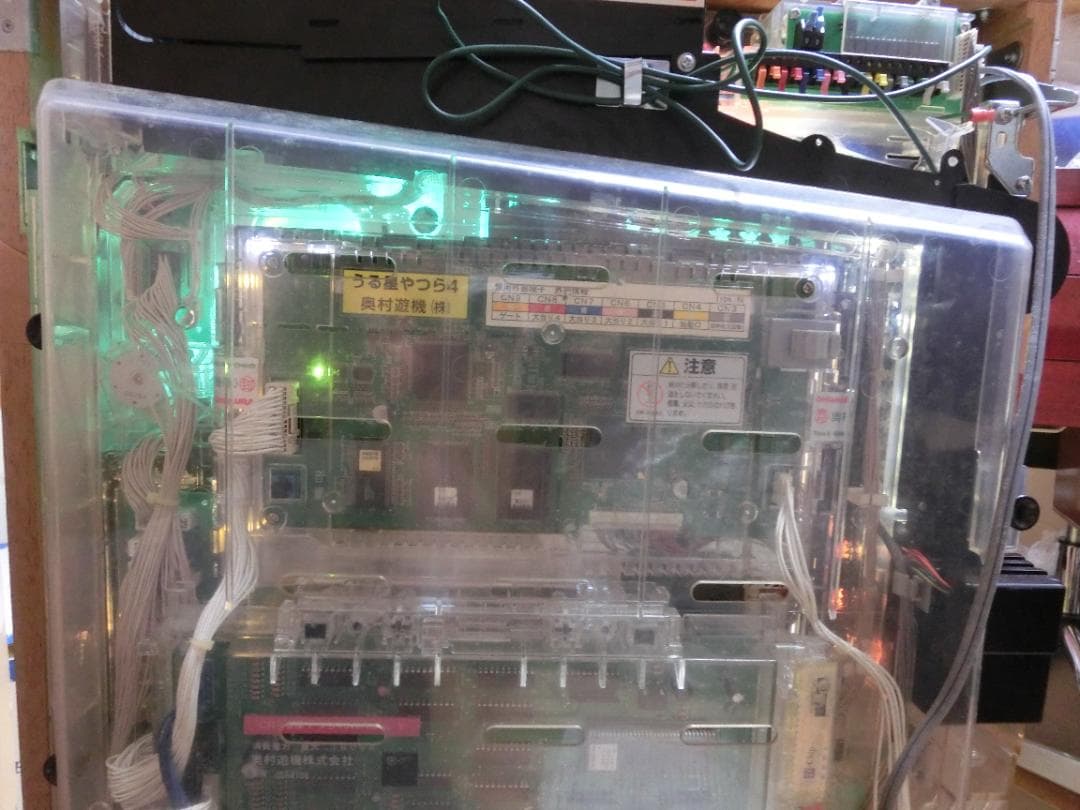 ア*ク様 パチンコ実機　CRうる星やつら4everLove　本体