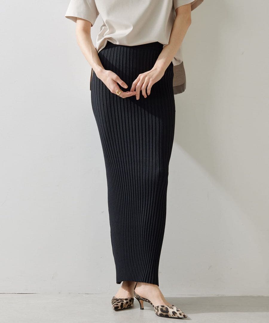 専用　25ss ウィムガゼット 美脚ニットフィットスカート 黒 ブラック タイト