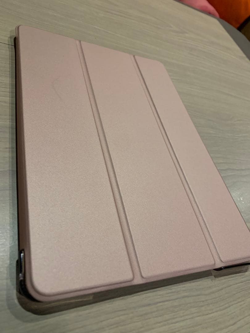 Apple iPad (第8世代) 32GB WIFIモデル ケース付 最終値下