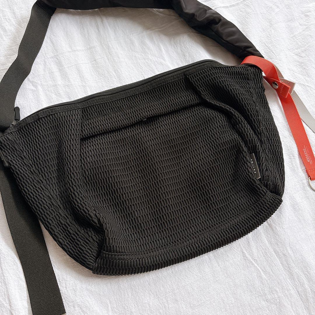 美品 EDITA. メッシュ ボディバッグ ブラック L ユニセックス