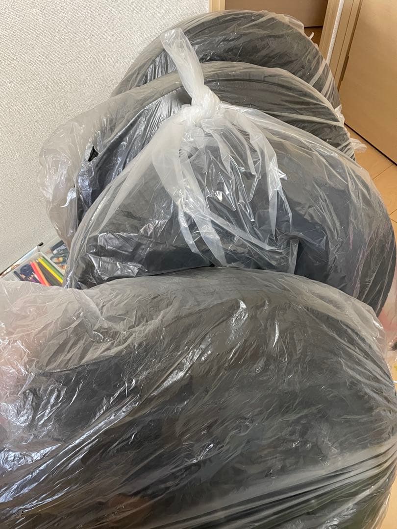 ハイエース用15インチスタッドレスLTホイール付き