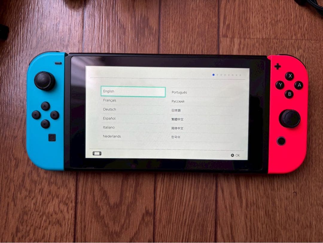 Nintendo Switch バッテリー強化版 本体Joy-Con一部不良